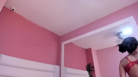 Snapshot of abbey_walker chatting on February 18, 2:49 am abbey_walker online show from February 18, 2:49 am