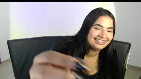 Snapshot of abbie777 chatting on December 18, 4:20 am abbie777 online show from December 18, 4:20 am