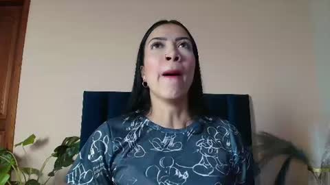 Snapshot of abbiejoness_ chatting on June 24, 11:31 am Abbie Joness online show from June 24, 11:31 am