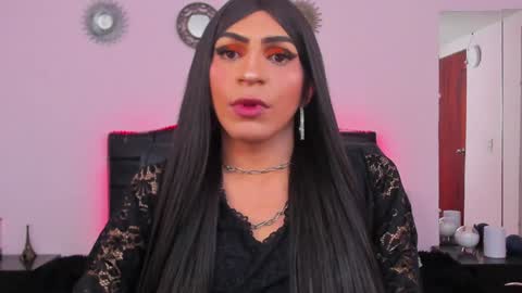 Abbigail Fuster  online show from January 23, 11:15 am