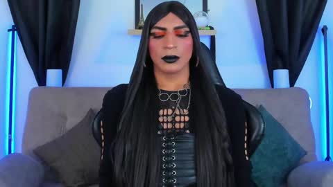 Abbigail Fuster  online show from May 4, 10:33 am