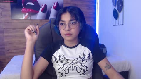 Abbi online show from December 24, 7:11 pm