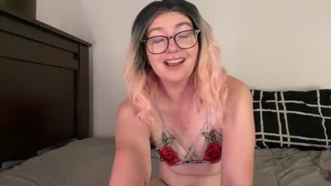 Abbi Willow online show from August 7, 3:14 pm