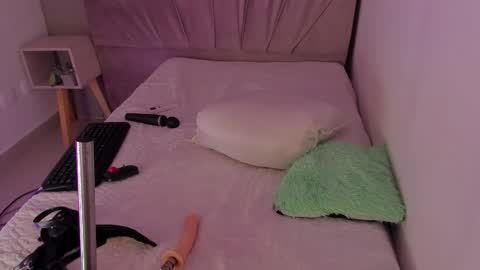 Snapshot of abby__2 chatting on October 10, 2:27 pm Abby online show from October 10, 2:27 pm