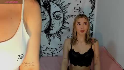 Snapshot of abby_and_lana chatting on February 25, 9:46 pm    ABBY  LANNA     online show from February 25, 9:46 pm