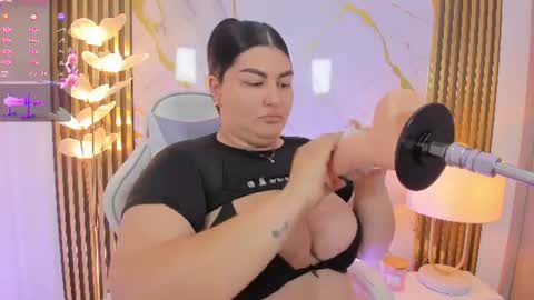 abby_deep_2 online show from July 31, 9:30 am