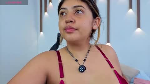 Abbygail online show from December 5, 1:09 pm