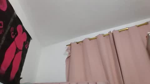 abby_moss_2 online show from December 3, 9:18 am