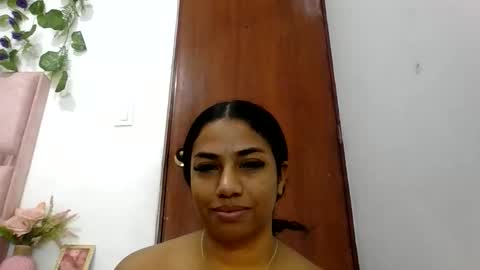 Snapshot of abby_moss_2 chatting on May 22, 1:50 pm abby_moss_2 online show from May 22, 1:50 pm