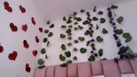 Snapshot of abby_moss_2 chatting on May 26, 12:34 pm abby_moss_2 online show from May 26, 12:34 pm