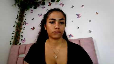 Snapshot of abby_moss_2 chatting on July 12, 9:06 pm abby_moss_2 online show from July 12, 9:06 pm