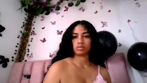 Snapshot of abby_moss_2 chatting on July 19, 3:05 pm abby_moss_2 online show from July 19, 3:05 pm
