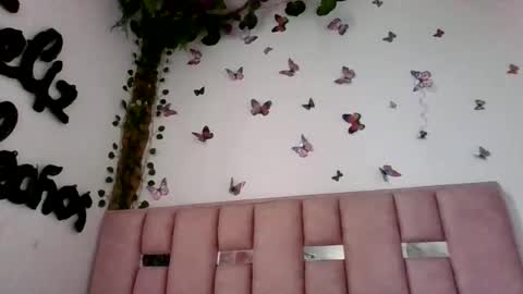 Snapshot of abby_moss_2 chatting on July 31, 12:15 pm abby_moss_2 online show from July 31, 12:15 pm
