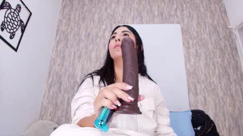 Snapshot of abby_pratt chatting on November 24, 7:13 pm Abby online show from November 24, 7:13 pm