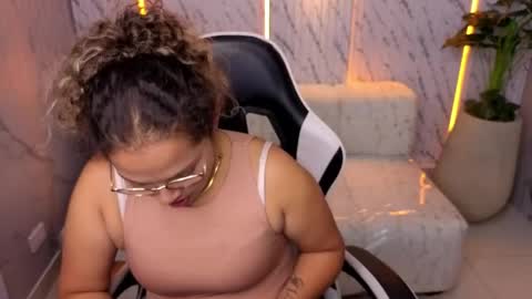 abby_russo_tx online show from May 6, 3:24 am