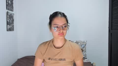 Snapshot of abby_saenz01 chatting on October 2, 11:45 pm Abby Saenz online show from October 2, 11:45 pm