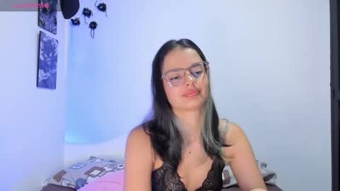 Snapshot of abby_saenz01 chatting on October 6, 6:49 pm Abby Saenz online show from October 6, 6:49 pm