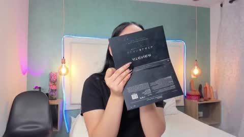 Abby Dixon  online show from December 17, 2:01 pm