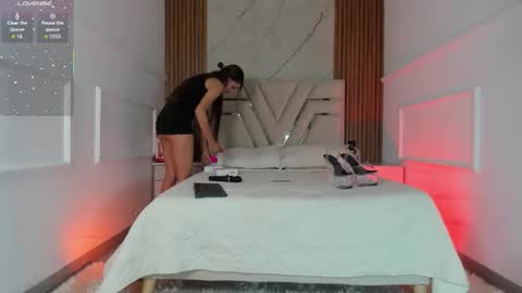 Abby Evans online show from December 17, 11:49 am