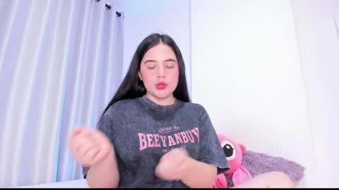 Snapshot of abbyfoxx_ chatting on December 19, 11:57 pm Abby online show from December 19, 11:57 pm