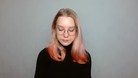 Snapshot of abbymoore__ chatting on December 26, 10:59 am Abby Lovense is active online show from December 26, 10:59 am