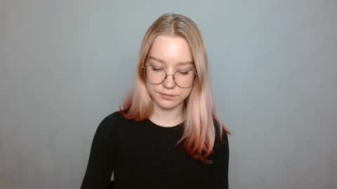 Snapshot of abbymoore__ chatting on December 29, 12:45 pm Abby Lovense is active online show from December 29, 12:45 pm