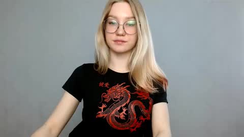 Snapshot of abbymoore__ chatting on February 17, 12:27 pm Abby Lovense is active online show from February 17, 12:27 pm