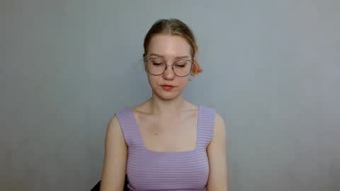 Snapshot of abbymoore__ chatting on March 7, 8:34 am Abby Lovense is active online show from March 7, 8:34 am
