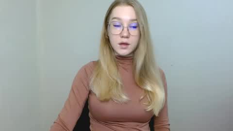 Abby Lovense is active online show from April 14, 10:10 am