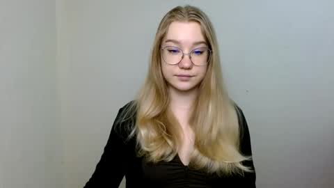 Abby Lovense is active online show from April 30, 10:54 am