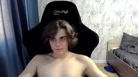 Snapshot of abbysal_blade chatting on February 25, 11:30 am abbysal_blade online show from February 25, 11:30 am