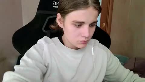 Snapshot of abbysal_blade chatting on September 25, 9:13 am abbysal_blade online show from September 25, 9:13 am