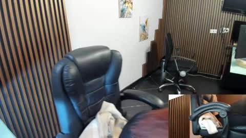 Snapshot of abbystones chatting on October 29, 10:39 am Abby Stones online show from October 29, 10:39 am