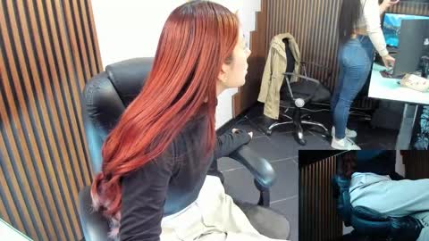 Snapshot of abbystones chatting on November 20, 11:10 am Abby Stones online show from November 20, 11:10 am