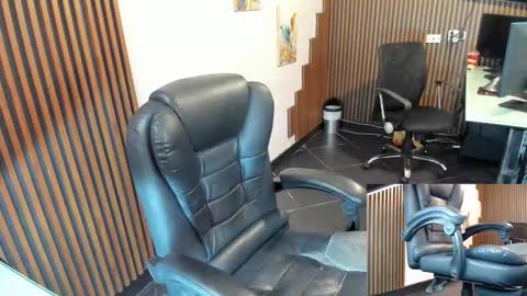 Snapshot of abbystones chatting on November 26, 11:00 am Abby Stones online show from November 26, 11:00 am