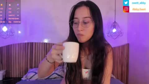 Abigail online show from July 24, 7:01 pm