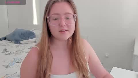 Abby    Stream at Sat  Sun  Mon  Fri online show from February 15, 2:14 pm