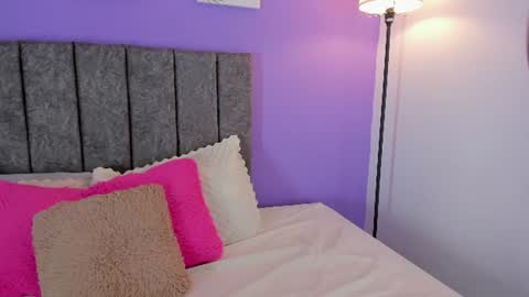 Abby  online show from July 28, 8:52 pm