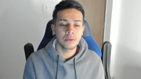 Snapshot of abelasburgo chatting on December 6, 4:36 am Independence model AbelAsburgo online show from December 6, 4:36 am