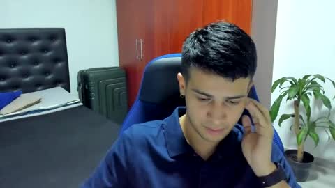 Snapshot of abelasburgo chatting on October 19, 4:57 am Independence model AbelAsburgo online show from October 19, 4:57 am