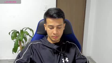 Snapshot of abelasburgo chatting on November 4, 2:43 am Independence model AbelAsburgo online show from November 4, 2:43 am