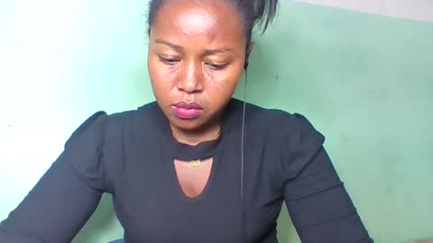 abella677022 online show from June 19, 6:01 pm
