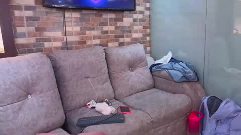 Snapshot of abella_as_ chatting on June 22, 3:42 pm abella_as_ online show from June 22, 3:42 pm