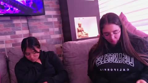 Snapshot of abella_as_ chatting on July 28, 8:52 pm abella_as_ online show from July 28, 8:52 pm