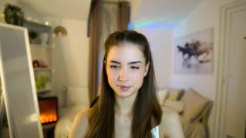 Snapshot of abella_danger_x chatting on November 27, 9:11 am abella_danger_x online show from November 27, 9:11 am