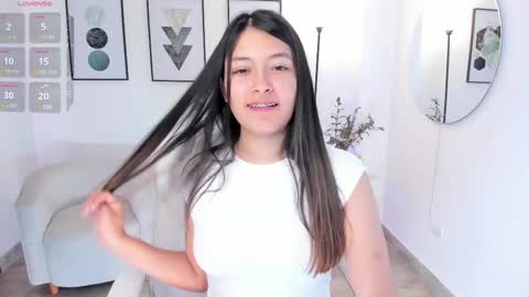 Snapshot of abella_ruiz chatting on March 4, 5:03 pm Abella Ruiz online show from March 4, 5:03 pm