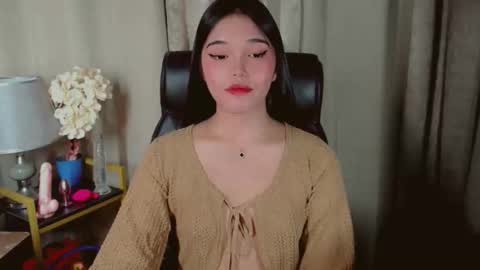 Snapshot of abetterchristine chatting on January 7, 4:48 am Abetterchristine online show from January 7, 4:48 am