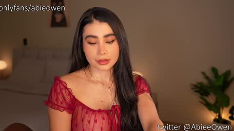 abie_owen online show from February 10, 12:37 am