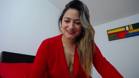 Snapshot of abie_spicy_ chatting on December 9, 1:34 pm ximena online show from December 9, 1:34 pm