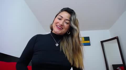 Snapshot of abie_spicy_ chatting on December 24, 12:44 pm ximena online show from December 24, 12:44 pm